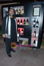 at wine bash hosted by Prahlad Kakkar in J W Marriott on 7th Nov 2009 (11).JPG